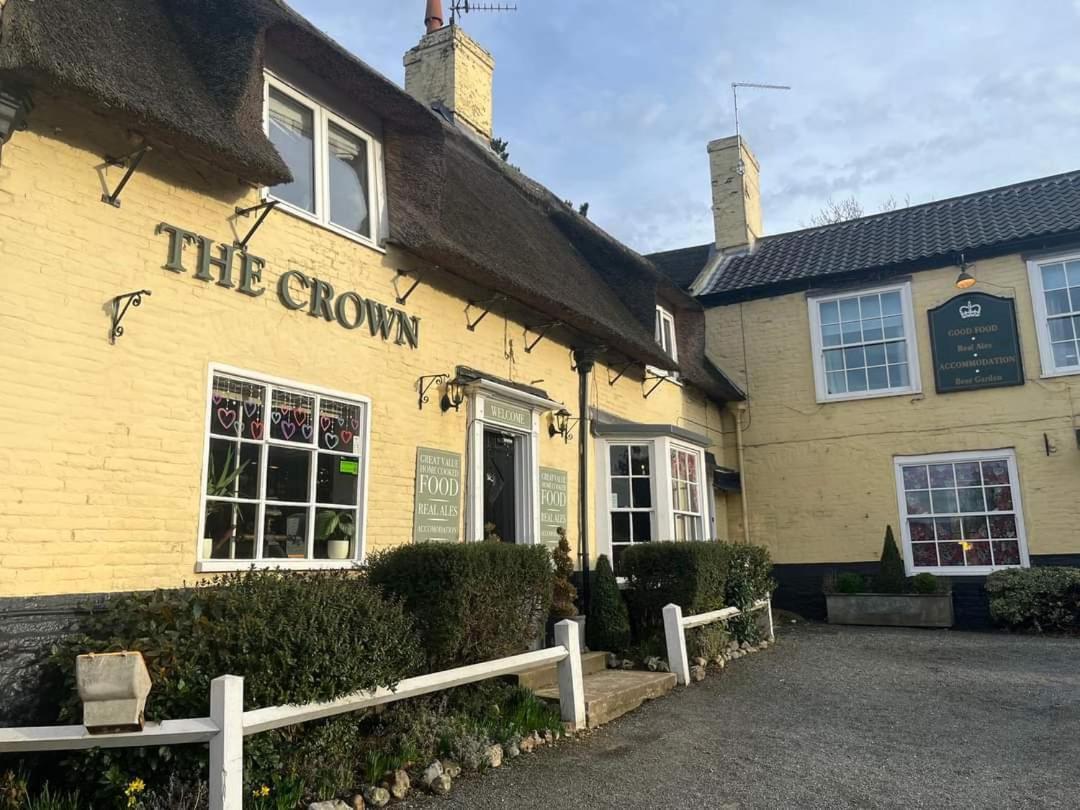 The Crown, Smallburgh Екстериор снимка